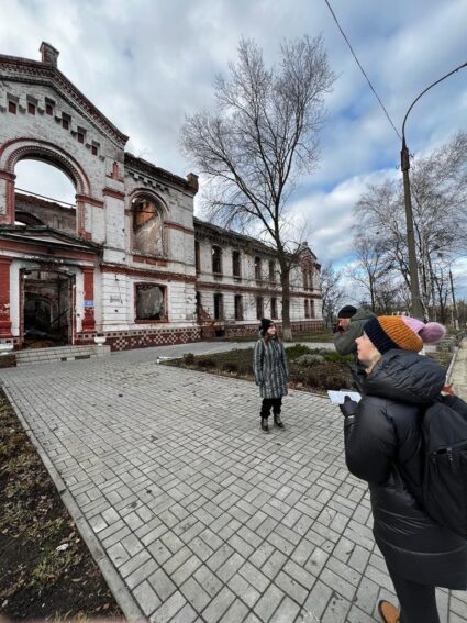 Washington Post reporter Lizzie Johnson reporting in Izyum, Ukraine, in December 2023.