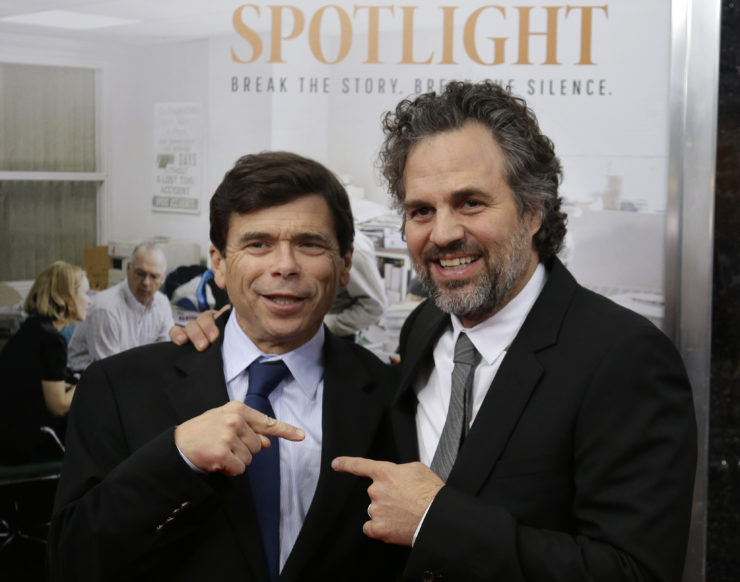Pulitzer Prize-winning investigative reporter Michael Rezendes, left, with actor Mark Ruffalo, who plays Rezendes in the film "Spotlight."