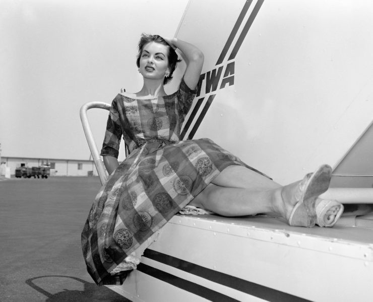 Oh, for the days when "glamour" and "air travel" went together.