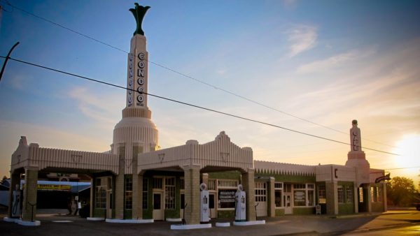 The famed tower of the U Drop Inn on US Route 66 in Shamrock, Texas